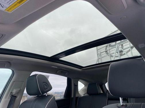 2022 Acura RDX Advance Package