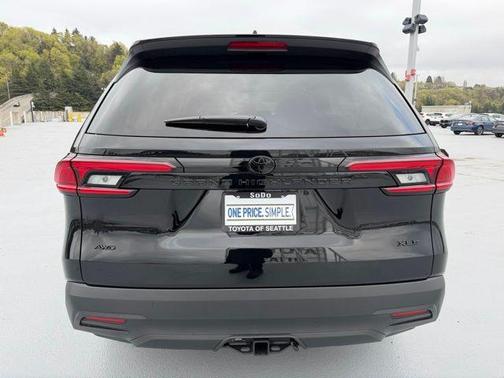 Midnight Black Metallic 2026 Toyota Grand Highlander XLE