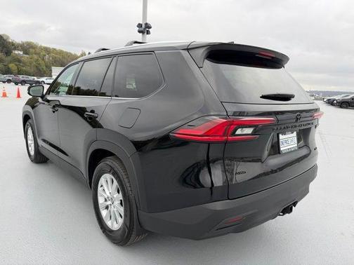 Midnight Black Metallic 2026 Toyota Grand Highlander XLE