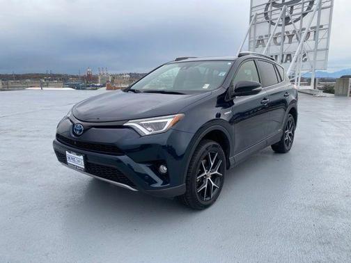 2018 Toyota RAV4 Hybrid SE