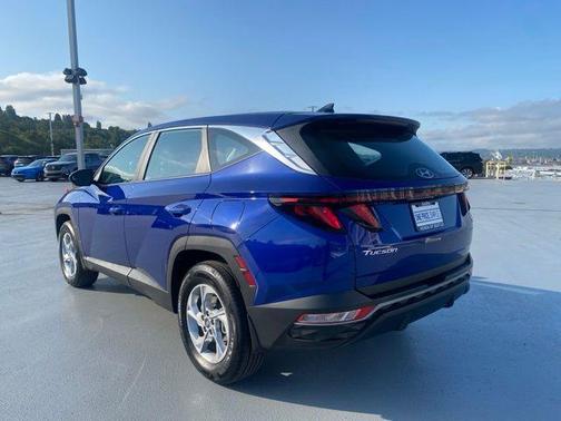 2023 Hyundai TUCSON SE