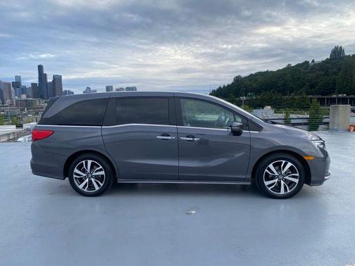 Modern Steel Metallic 2023 Honda Odyssey Touring