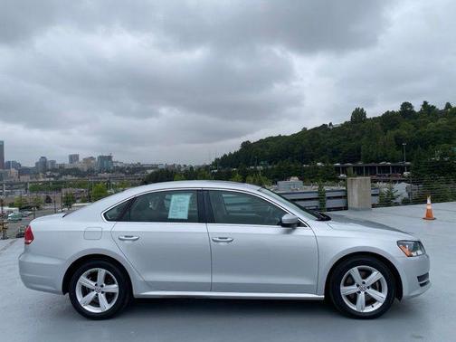 2013 Volkswagen Passat 2.5 SE