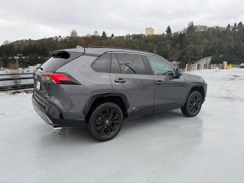 2023 Toyota RAV4 Hybrid SE