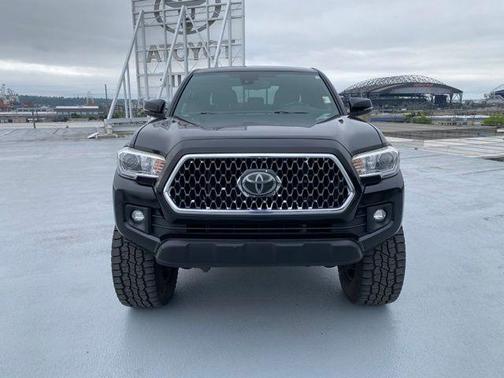 Midnight Black Metallic 2019 Toyota Tacoma TRD Off Road
