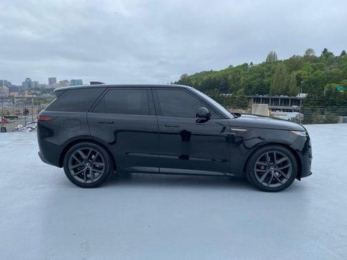 Santorini Black 2023 Land Rover Range Rover Sport SE Dynamic