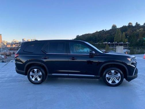 2023 Honda Pilot EX-L 8-Passenger