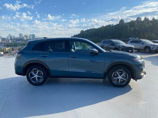 Pearl 2024 Honda HR-V EX-L