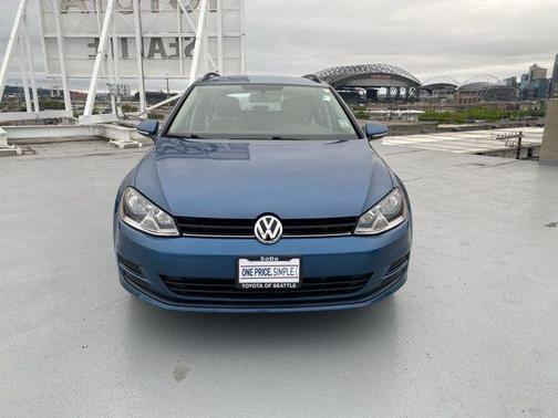 2015 Volkswagen Golf SportWagen TDI S 4-Door
