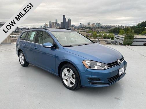 2015 Volkswagen Golf SportWagen TDI S 4-Door