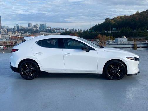 2025 Mazda Mazda3 FWD w/Premium Package