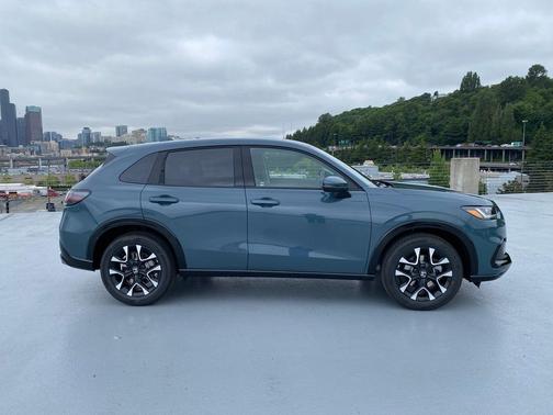 Pearl 2027 Honda HR-V EX-L