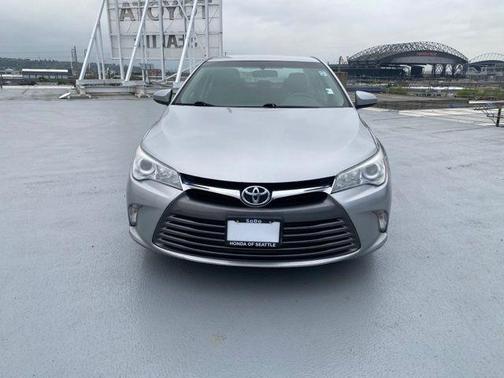Celestial Silver Metallic 2016 Toyota Camry LE
