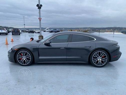 2022 Porsche Taycan 4S