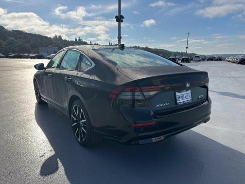 Crystal Black Pearl 2026 Honda Accord Hybrid Touring