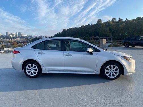 Classic Silver Metallic 2024 Toyota Corolla LE