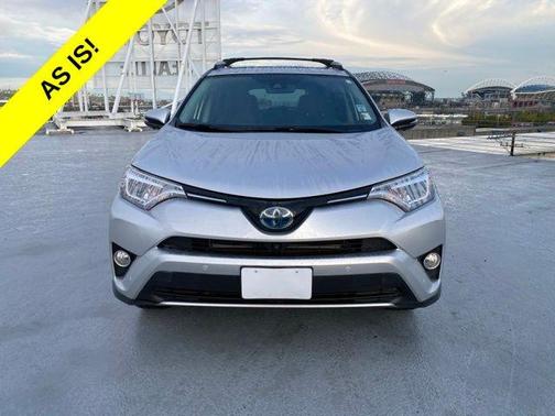 Classic Silver Metallic 2016 Toyota RAV4 Hybrid Limited