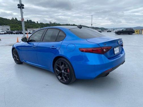 Misano Blue Metallic 2020 Alfa Romeo Giulia Ti