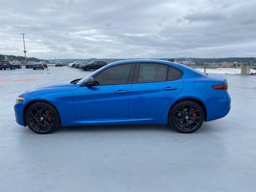 Misano Blue Metallic 2020 Alfa Romeo Giulia Ti
