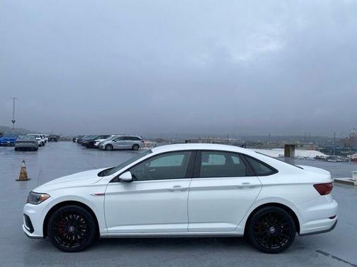 2019 Volkswagen Jetta GLI 2.0T S