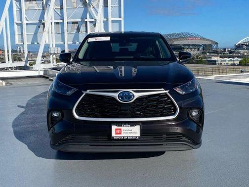 2022 Toyota Highlander Hybrid LE