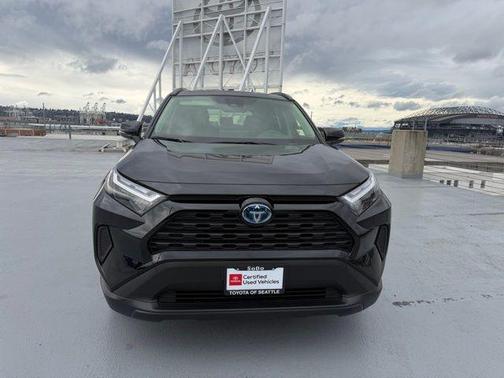 2023 Toyota RAV4 Hybrid LE