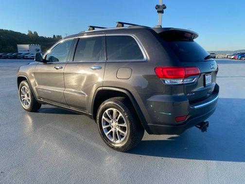 Granite Crystal Clearcoat Metallic 2015 Jeep Grand Cherokee Limited