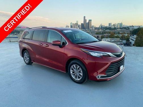 2023 Toyota Sienna XLE