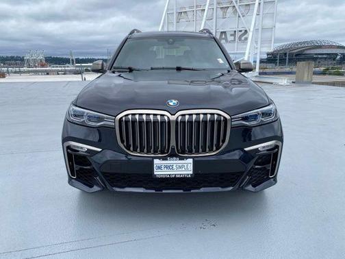 Carbon Black Metallic 2021 BMW X7 M50i
