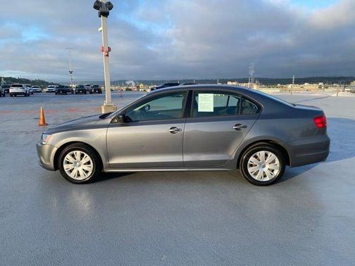 Platinum Gray Metallic 2011 Volkswagen Jetta Base