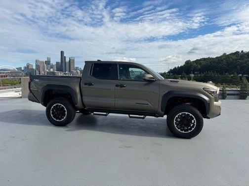 Bronze 2026 Toyota Tacoma Hybrid TRD