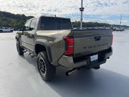 Bronze 2026 Toyota Tacoma Hybrid TRD