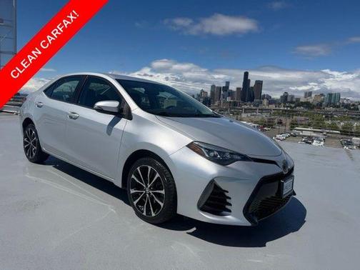 Classic Silver Metallic 2017 Toyota Corolla SE