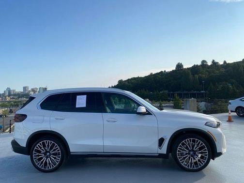 2025 BMW X5 xDrive40i