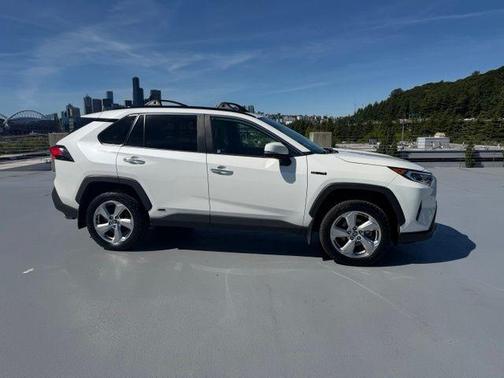 Blizzard Pearl 2020 Toyota RAV4 Hybrid Limited