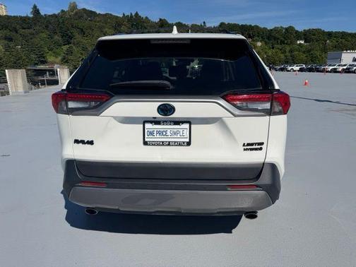 Blizzard Pearl 2020 Toyota RAV4 Hybrid Limited