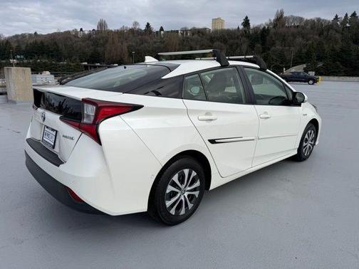 2019 Toyota Prius LE
