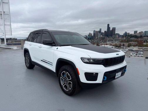 Bright White Clearcoat 2023 Jeep Grand Cherokee 4xe Trailhawk