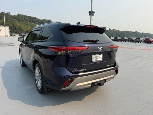 Blueprint 2022 Toyota Highlander Platinum