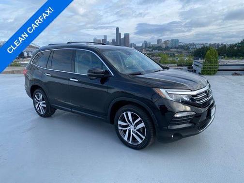 Crystal Black Pearl 2017 Honda Pilot Touring