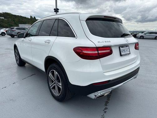2019 Mercedes-Benz GLC 300 Base