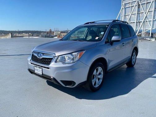 Ice Silver Metallic 2016 Subaru Forester 2.5i Premium