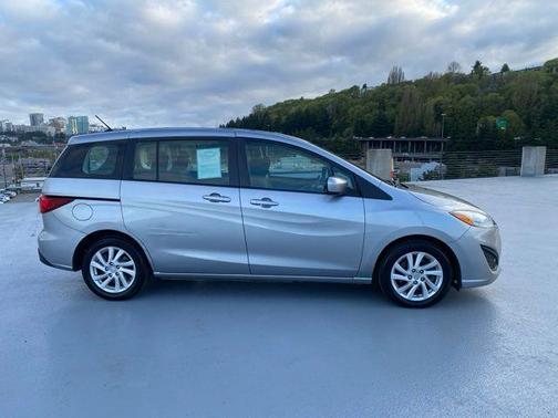 2012 Mazda Mazda5 Sport