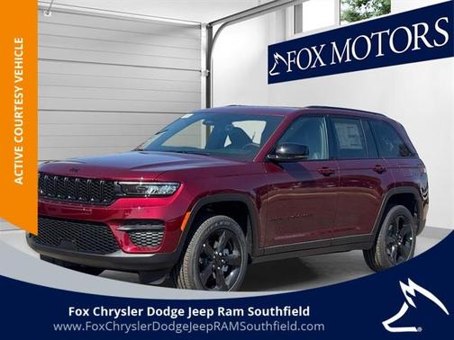 2025 Jeep Grand Cherokee Laredo