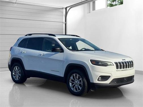 2022 Jeep Cherokee Latitude Lux