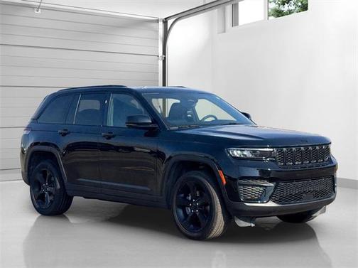 2024 Jeep Grand Cherokee Laredo