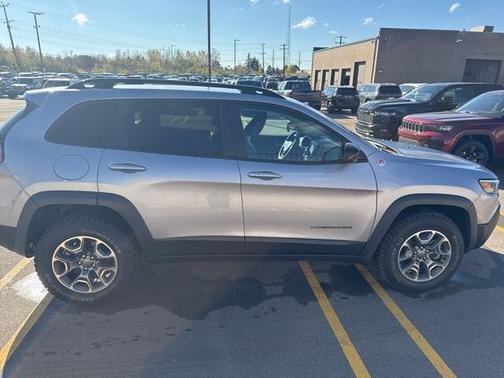 2022 Jeep Cherokee Trailhawk
