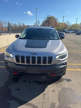 2022 Jeep Cherokee Trailhawk
