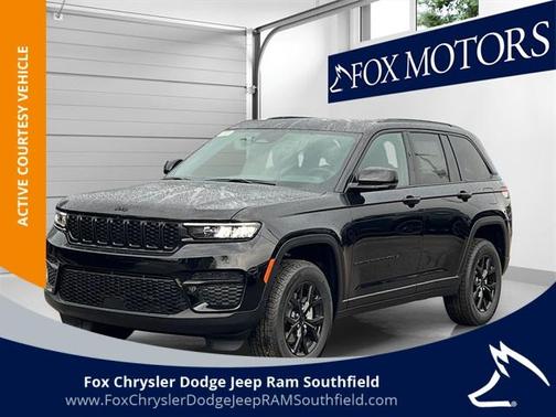 2025 Jeep Grand Cherokee Laredo