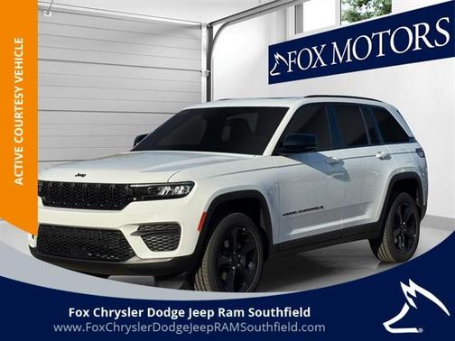 2025 Jeep Grand Cherokee Laredo